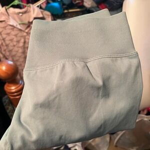 workout leggings